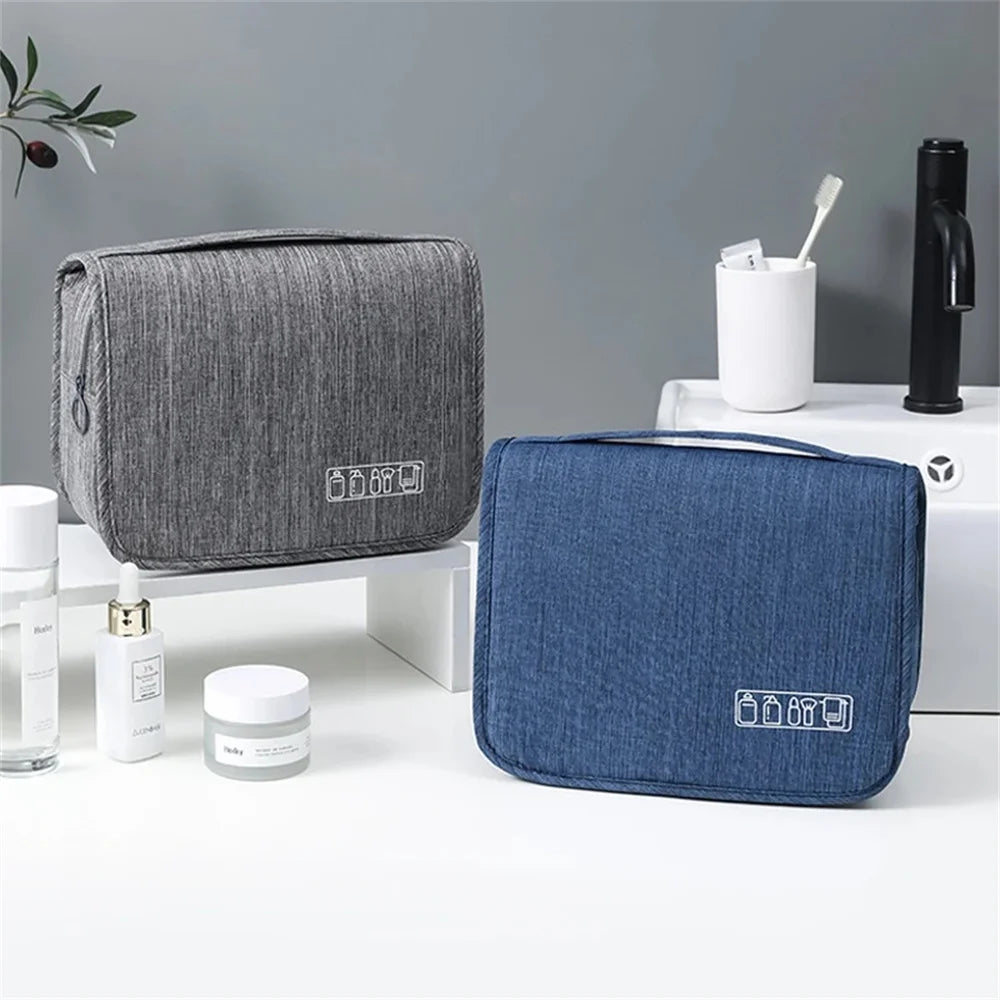 Groessenvergleich Waschtasche size comparison