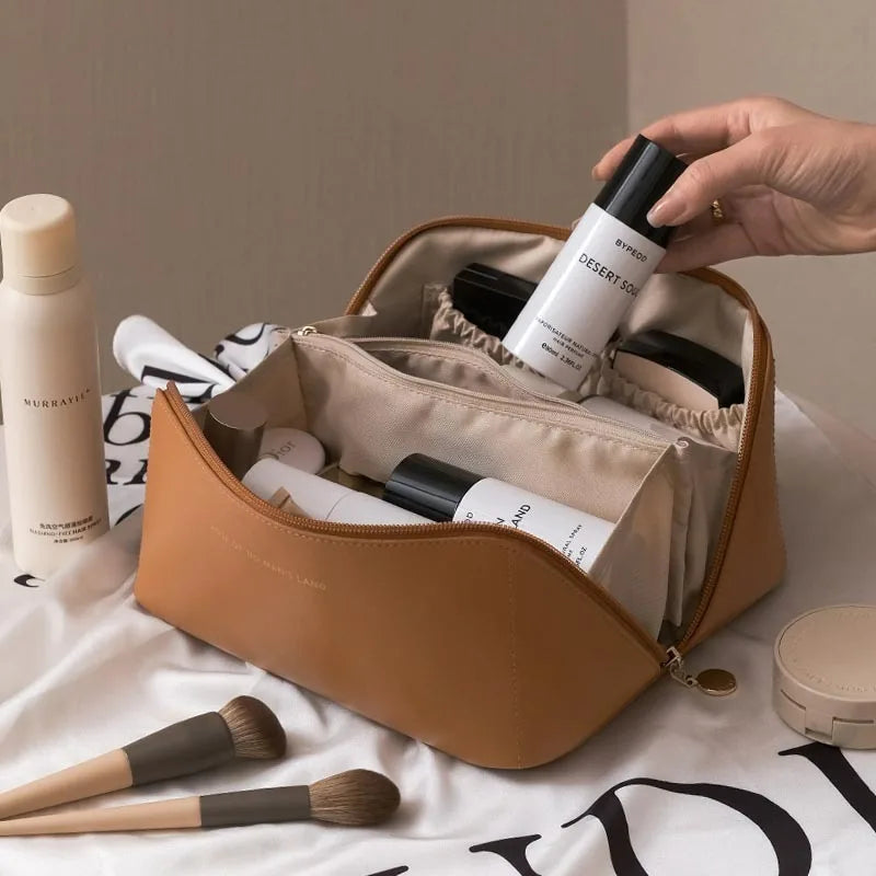 Große Kosmetiktasche mit Reißverschluss und Innenfächern