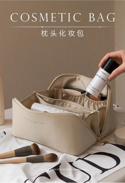 Große Kosmetiktasche mit Reißverschluss und Innenfächern