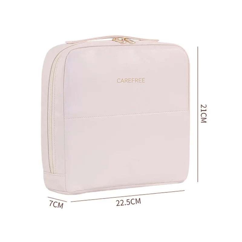 Makeup Bag gefüllt in use filled cosmetics